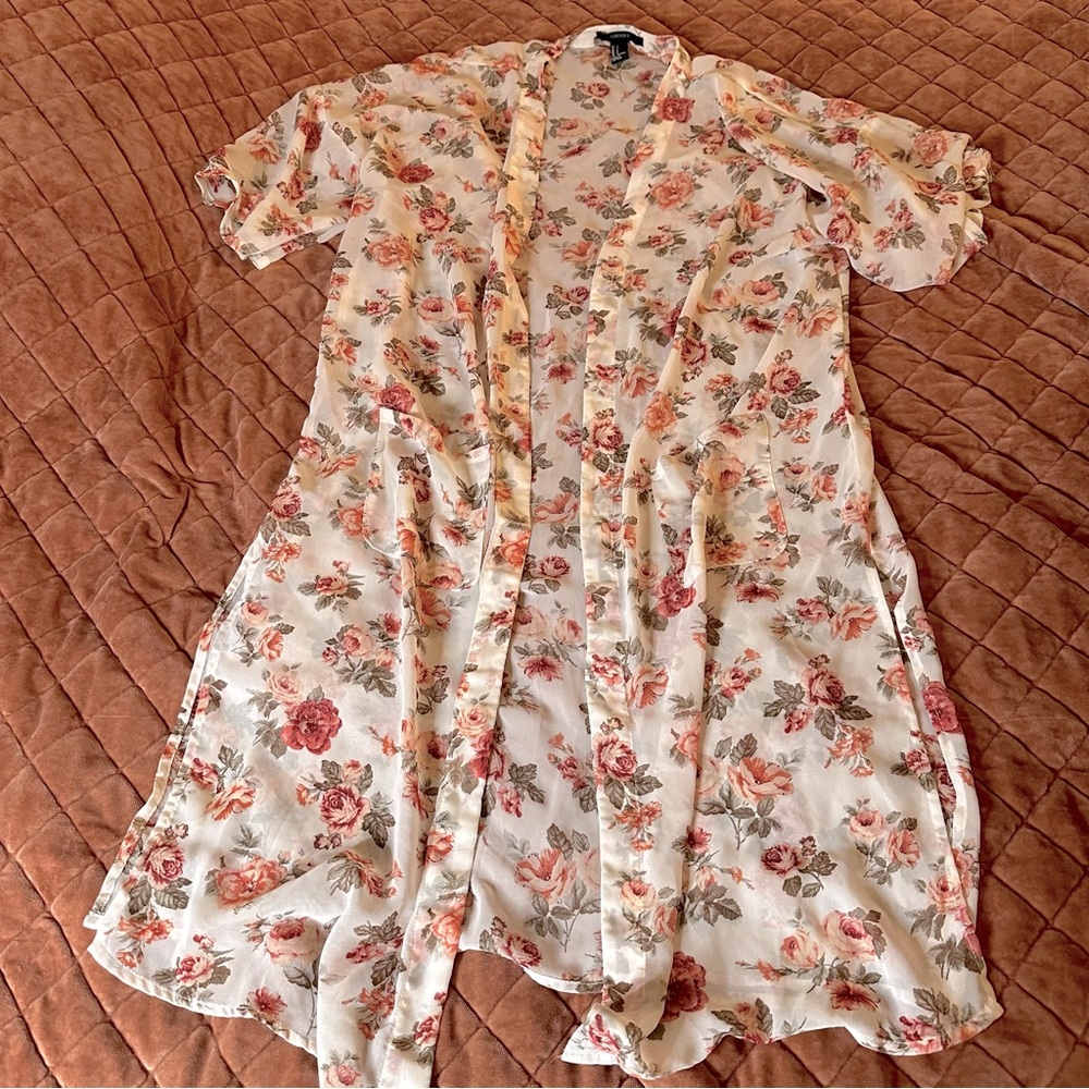 White and red floral kimono